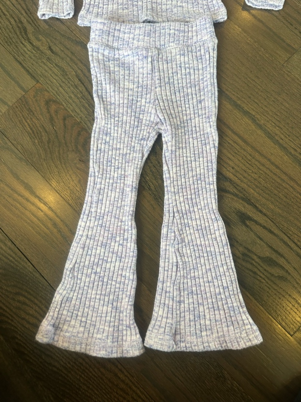 3T Ribbed Outfit - Picture 2 of 7